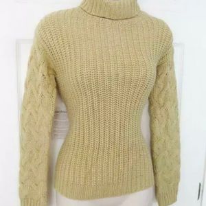 BEBE TAN GOLD CHUNKY MOCK NECK WEAVED SLEEVE SWEATER NWT NEW XSMALL